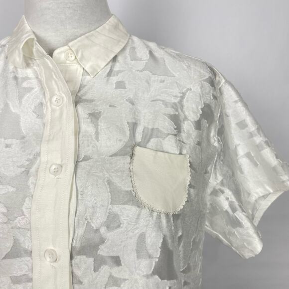 Evidence | White Sheer Floral Button Semi Cropped Camp Shirt Blouse - Picture 4 of 10